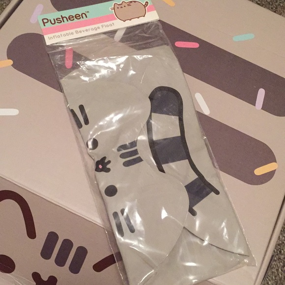 Pusheen box exclusive inflatable drink float - Picture 2 of 2